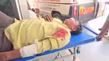 भिनाय: NH 48 पर विश्राम बाड़ी के पास सड़क हादसे में बाइक दुर्घटनाग्रस्त, टायर फटने से हुए हादसे में दो व्यक्ति गंभीर घायल