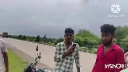बिल्हा: सेवार के पास एन एच सड़क पर गाय से टकराकर बाइक चालक गिरकर हुए घायल, डायल 112 से पहुंचाया गया बिल्हा अस्पताल
