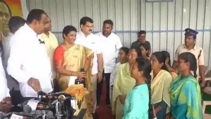 నిజామాబాద్ సౌత్: మహిళల అభ్యున్నతికి రాష్ట్ర ప్రభుత్వం కృషి: నగరంలో మహిళలకు కుట్టు మిషన్లు పంపిణీ చేసిన రూరల్ ఎమ్మెల్యే భూపతిరెడ్డి