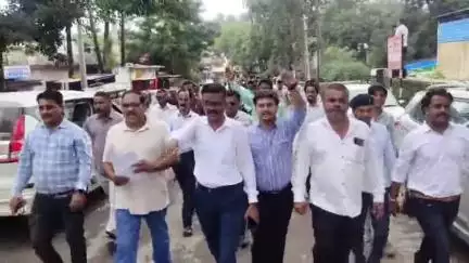 आबू रोड: माउंटआबू में पत्रकार पर हमले के खिलाफ गरजा जन आक्रोश,पत्रकार संगठन IFWJ व कई सामाजिक संगठनों का प्रदर्शन #jansamasya