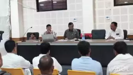 अकोट: तहसील कार्यालय येथे ८४ ग्रामपंचायतींच्या सरपंचपदाची आरक्षण सोडत पार पडली, गावागावात राजकीय मोर्चेबांधणीला वेग