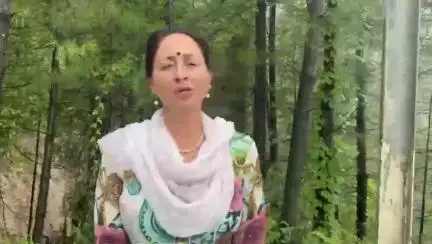 मंडी: आपदा पीड़ितों के बीच राहत सामग्री के साथ पहुंची टीम, मानवता के पक्ष में एक कदम: समाजसेवी अनुमपा सिंह