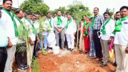 ఇబ్రహీంపట్నం: ప్రతి ఒక్కరూ మొక్కలు నాటి వాటిని సంరక్షించాలి : ఎమ్మెల్యే కాలే యాదయ్య