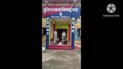 लंबे समय से शिकायत के बाद बिलाईगढ़ पुलिस को मिली सफलता, पवनी में 12 लीटर शराब के साथ 2 आरोपी गिरफ्तार