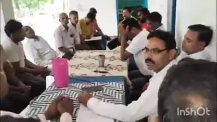 चौपारण: बिरसा उच्च विद्यालय, ग्राम डुमरी में विद्यालय प्रबंधन समिति की बैठक संपन्न