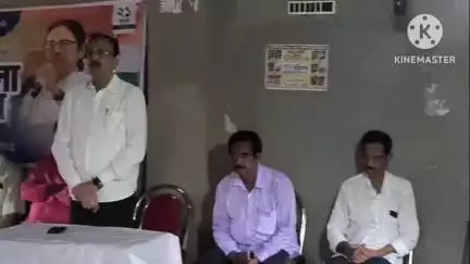 নলহাটি ২: ভদ্রপুরে একুশে জুলাই শহীদ দিবস স্মরণে ধর্মতলা চলো এই উপলক্ষে তৃণমূলের নেতাকর্মীদের নিয়ে বৈঠক করলেন এলাকার বিধায়ক