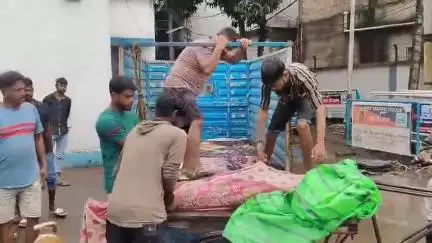 হাবরা ১: পৃথিবা কাই পুত্র পাড়া এলাকায় নিজের ঘরের ভেতর থেকে যুবকের ঝুলন্ত দেহ উদ্ধার