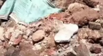 కావలి: కావలిలో గోడ కూలి ఒకరి మృతి....