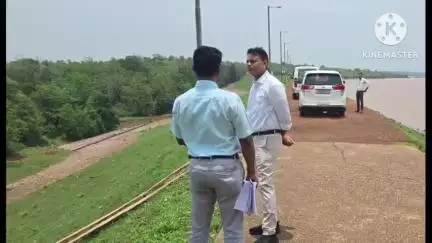 केसीजी जिले के कलेक्टर ने पिपरिया और पैलीमेटा जलाशयों का निरीक्षण किया, वर्षा को लेकर दिए सतर्कता के निर्देश