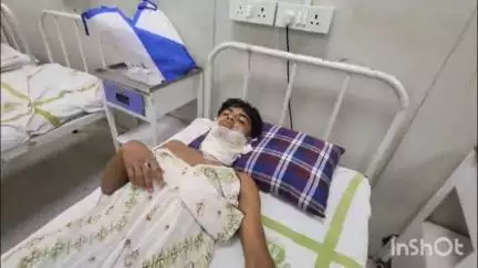 जहानाबाद: मोहर्रम जुलूस में स्टंट करते समय एक नवयुवक गंभीर रूप से जख्मी, सदर अस्पताल में भर्ती