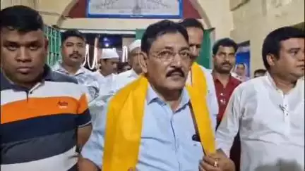 ব্যারাকপুর ২: টিটাগড় জি সি রোডের ওয়ারিশ আলিবাবা মাজারে আয়োজিত হলো ১০৯ তম বর্ষ উরুস উৎসব উপস্থিত পৌর প্রধান