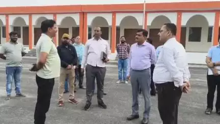 तिर्वा: ठठिया मंडी का राज्य मंडी निदेशक ने किया औचक निरीक्षण, बोले- मंडी में जल्द बनेगा पेट्रोल पंप