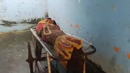 কালনা ১: ধর্মডাঙ্গা এলাকায় রেললাইন ধরে জল আনতে যাওয়ার পথে ট্রেনের ধাক্কা মৃত্যু এক মহিলার