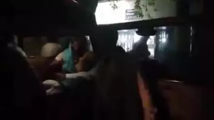 डिंडौरी: नुनखान गांव से घायल महिला को आम आदमी पार्टी के जिलाध्यक्ष व कार्यकर्ताओं ने वाहन से पहुंचाया अस्पताल