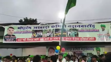 गोविंदपुर: गोबिंदपुर के बड़ा नवाटाड़ में लाठी खेल प्रतियोगिता आयोजित, कई खिलाड़ी पहुंचे