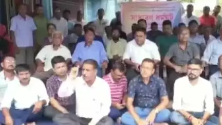 নলবাৰী: চহৰত বিদ্যুৎ খণ্ডৰ ব্যক্তিগতকৰণৰ বিৰুদ্ধে ধৰ্মঘট কাৰ্য্যসূচী