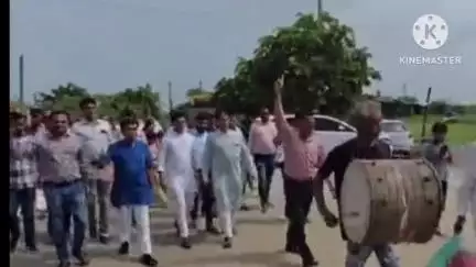 સાણંદ: સાણંદમાં શહીદ વીર રત્નાજી-રંગાજીને શ્રદ્ધાંજલિ,  પુષ્પાંજલિ અને વૃક્ષારોપણ કાર્યક્રમ યોજાયો