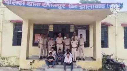 खानपुर: खानपुर थाना पुलिस ने युवक की चाकू मारकर हत्या करने वाले 5 मुलजिमों को खानपुर कस्बे से किया गिरफ्तार