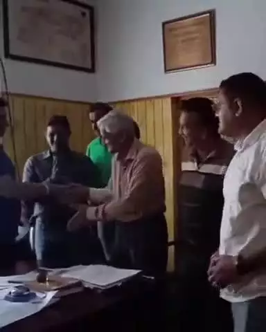 करसोग: करसोग आपदा राहत के लिए 1,11,111 रुपये की सहायता राशि प्रदान, व्यापार मंडल करसोग की ओर से सराहनीय पहल