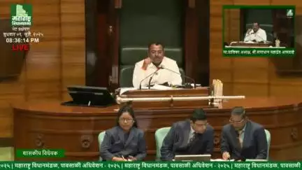 गंगापूर: अमली पदार्थ विक्री करणाऱ्या व्यक्तीची माहिती देणाऱ्याचे नाव गोपनीय ठेवावे,आ.बोरनारे यांचे अधिवेशनात चर्चेदरम्यान सूचना