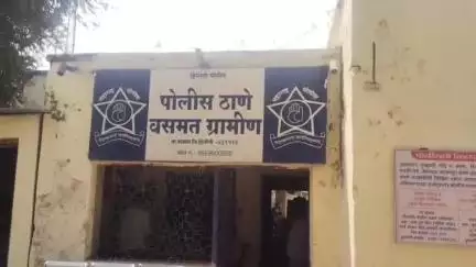 बसमत: चंदगव्हाण येथे उसने दिलेले एक हजार रुपये मागितल्याच्या कारणावरून एकास चाकूने भोसकले, ग्रामीण पोलिसांत गुन्हा दाखल