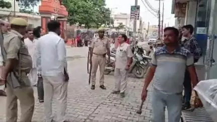 चंदौसी: चंदौसी सीता आश्रम रोड स्थित मूंछों वाले बाबा, बगिया बाली मंदिर और शिव मंदिर का एसडीएम ने किया निरीक्षण, दिए निर्देश