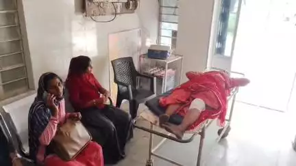 कोटड़ी: सवाईपुर चौराहे और कोटड़ी चौराहे के बीच टेम्पो और बाइक में हुई टक्कर, दम्पति हुए घायल