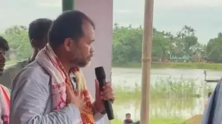মাটিয়া: নয়াপাৰাত ৰাইজৰ দলৰ বিশাল গণ সমাৱেশত সংখ্যালঘূ মুছলমান ৰাইজৰ জয় আই অসম ধ্বনি