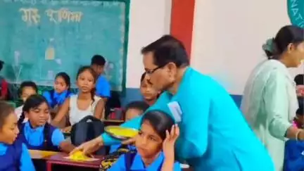 लांजी: गुरु पूर्णिमा पर लांजी के विद्यालयों में उत्सव का आयोजन, आयुक्त लोक शिक्षण ने जारी किए निर्देश