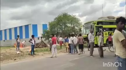 सासाराम: सासाराम मुफस्सिल थाना क्षेत्र में शव जलाने को लेकर दो पक्षों के बीच हुआ विवाद