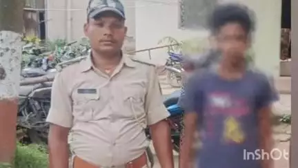 मधेपुरा: बिहारीगंज थाना पुलिस ने बिहारीगंज बाजार में छापामारी कर चोरी के एक मामले में एक किशोर को हिरासत में लिया