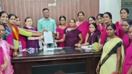 आर्णी: आशा व गटप्रवर्तक यांनी केला एक दिवसीय काम बंद आंदोलन विविध मागणीचे तहसीलदार मार्फत दिले निवेदन