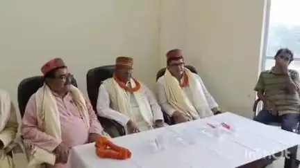 मधेपुर: मधेपुर प्रखंड कार्यालय में सांसद एवं जदयू महासचिव ने बीस सूत्री कार्यालय का उद्घाटन किया
