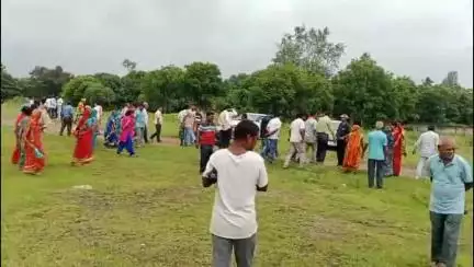 निरसा/चिरकुंडा: मैथन में विस्थापितों और अधिकारियों की वार्ता विफल, धनबाद सांसद नहीं पहुंचे