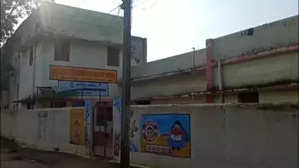 बड़वारा: बड़वारा: कस्तूरबा गांधी बालिका छात्रावास में आगजनी, वार्डन निलंबित, दस्तावेजों की सुरक्षा में लापरवाही उजागर