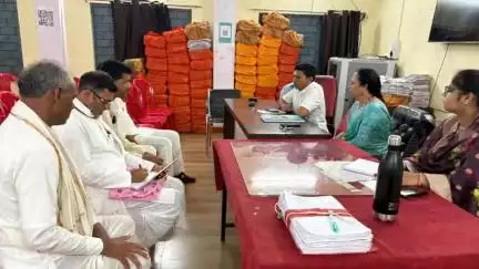 ब्यावरा: ब्यावरा एसडीएम ने बीआरसी भवन में गौशाला संचालकों की बैठक ली