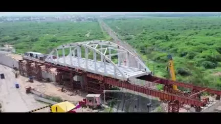 अजमेर मंडल के राजोसी - नसीराबाद रेल खंड के समपार फाटक संख्या 18 पर रोड ओवर ब्रिज का निर्माण कार्य प्रगति पर।
इसके अंतर्गत बो स्ट्रिंग गार्डर लॉन्च का कार्य सफलतापूर्वक पूर्ण किया गया।