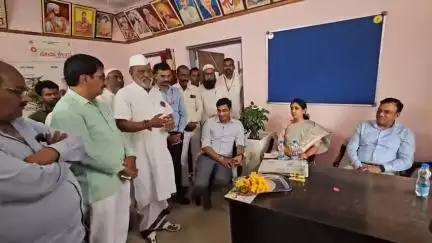 ಬಸವಕಲ್ಯಾಣ: ಮಂಠಾಳ ಗ್ರಾಮದ ನಾಡ‌ ಕಚೇರಿ ಸೇರಿ ವಿವಿಧೆಡೆ ಕಂದಾಯ ಇಲಾಖೆ ಪ್ರಧಾನ ಕಾರ್ಯದರ್ಶಿ ರಾಜೇಂದ್ರಕುಮಾರ್ ಕಠಾರಿಯ ಭೇಟಿ, ಪರಿಶೀಲನೆ