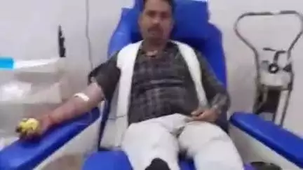 सकलडीहा: चंदौली के हेरिटेज हॉस्पिटल में प्रसव पीड़िता की जान बचाने के लिए एंबुलेंस 108 के कर्मचारी ने किया रक्तदान