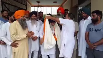 ਨਿਹਾਲ ਸਿੰਘਵਾਲਾ: ਪਿੰਡ ਪੱਤੋ ਵਿਖੇ ਸ਼੍ਰੋਮਣੀ ਅਕਾਲੀ ਦਲ ਬਾਦਲ ਦੇ ਐਲਾਨੇ ਮੋਗਾ ਜ਼ਿਲ੍ਹੇ ਦੇ ਪ੍ਰਧਾਨ ਨਿਹਾਲ ਸਿੰਘ ਨੂੰ ਅਕਾਲੀ ਵਰਕਰਾਂ ਨੇ ਕੀਤਾ ਸਨਮਾਨਿਤ