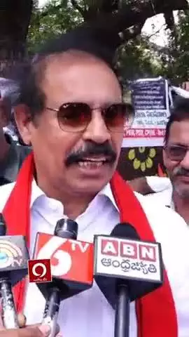 గతంలో సీజ్ ది షిప్ అన్న పవన్ కళ్యాణ్ ఇప్పుడు ఏమయ్యాడు - సిపిఐ రాష్ట్ర కార్యదర్శి రామకృష్ణ