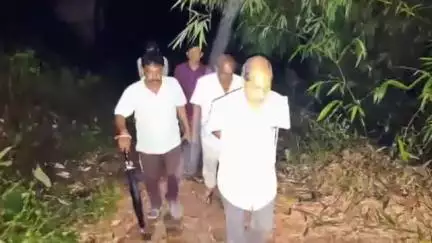 অমরপুর: মির্জা ত্রিপুরা স্টেট কো-অপারেটিভ ব্যাঙ্কের পেছনের ছোট রাস্তাটি ভারী বৃষ্টির কারণে ভূমিধস পড়ে, পরিদর্শনে বিধায়ক