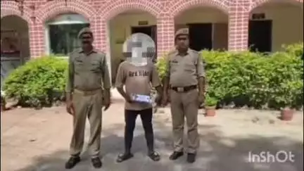 भाटपार रानी: बलुआ गौरी के पास बाइक पर चाकू लहरा रहा युवक, पुलिस ने दौड़ाकर पकड़ा