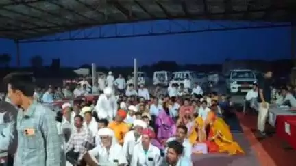 बायतु: खोथो की ढाणी में जिला कलक्टर सुशील कुमार यादव ने की रात्रि चौपाल