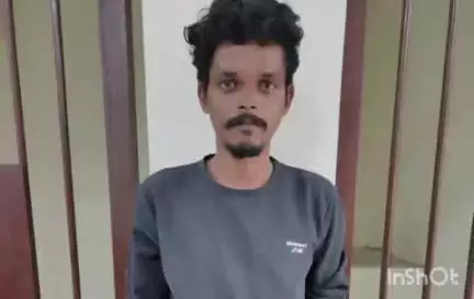 କଟକ ପୌରାଞ୍ଚଳ: ଭିନ୍ନକ୍ଷମ ବାପାକୁ ମାଡମାରି ଟଙ୍କା ଛଡାଇ ନେଇ ପଳାଇ ଯାଇଥିବା ପୁଅକୁ ବୁଧବାର  ଗିରଫ କରିଛି ସିଆରଆରଆଇ ଥାନା ପୁଲିସ।