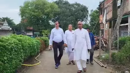 দাঁতন ১: মনোহরপুর রাজবাড়ী পরিদর্শন করলো হেরিটেজ কমিশন, সঙ্গে ছিলাম বিধায়ক