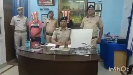 ইন্দপুর: লক্ষাধিক টাকার বিদেশী মদ চুরির অভিযোগে বাঁকুড়া শহর এলাকা থেকে ধৃত দুজনের দুদিনের পুলিশ হেফাজতের নির্দেশ আদালতের