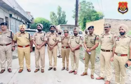 🚨 Conducted a Special Cordon & Search Operation (#CASO) in #Ferozepur and #Fazilka 🚓
Deployed police teams under the supervision of senior officers to carry out this operation in a meticulous manner.