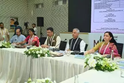 Ms. Shubha Thakur, Joint Secretary (Crops), DA&FW co-chaired the round table discussion on "Policy Road Map On Millets For Next 10 Years" at the International Convention on Millets on 9th Nov in Bhubaneswar.
#agrigoi #IYM2023 #ShreeAnna