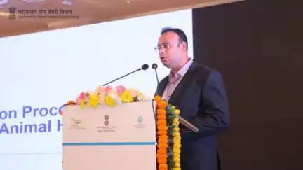 Dr. Hiren Dave from the Serum Institute of India shared his insights during Technical Session 1 at the Animal Health Conclave, emphasizing the significance of the WHO-PQ Process and discussing strategies for adapting it to #veterinary
